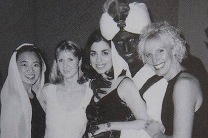 El primer ministro de Canadá salió a disculparse por una foto de hace 18 años