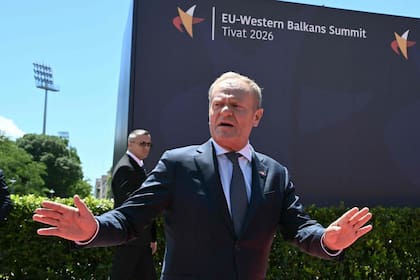 El primer ministro polaco, Donald Tusk, llamó a la calma entre los dos presidentes