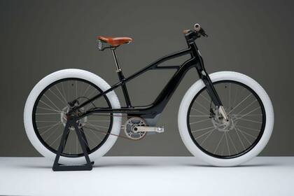 El primer modelo de bicicleta está inspirado en las motocicletas de 1900