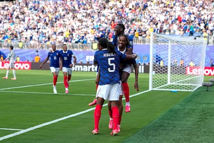 El primer partido de semifinal se disputará el 14 de julio en el Estadio Dallas: allí se enfrentarán Francia y España