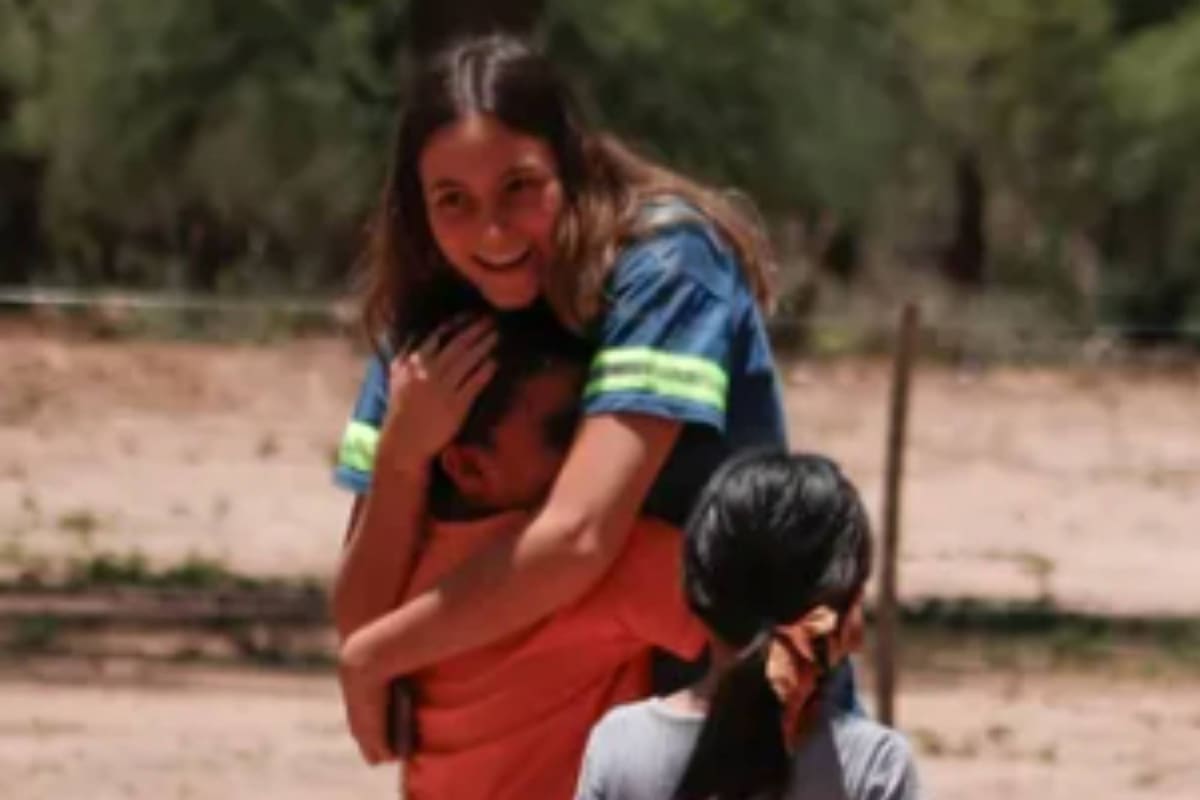 El primer viaje de Milagros fue a los 17 años: "Tenía miedo de que me vieran como una pibita privilegiada que iba a hacer caridad"