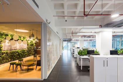 El principal beneficio de la neuroarquitectura es que podemos aplicar sus parámetros como una herramienta más de la arquitectura para sentirnos mejor