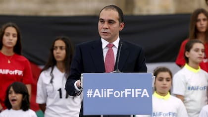 El príncipe Ali Bin al Hussein será candidato a presidente en la FIFA