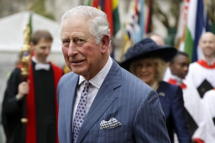 La serie The Crown, que recientemente estrenó su última temporada en Netflix, hace un retrato de la personalidad del príncipe Carlos y su conflicto con Diana. Además, otros especialistas en realeza remarcan su roce con la familia Middleton