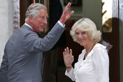 Según el libro de Christopher Anderson, Carlos le habría preguntado a su esposa Camila cuál sería el color de la piel de los hijos de Harry y Meghan Markle