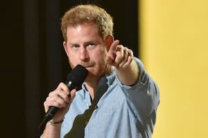 El príncipe demanda que su esposa Meghan sea incluida en el evento. De eso de depende su presencia.