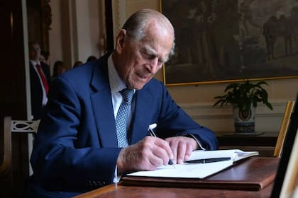 El príncipe Felipe compartió un recuerdo de su juventud en el último mensaje escrito por él antes de morir