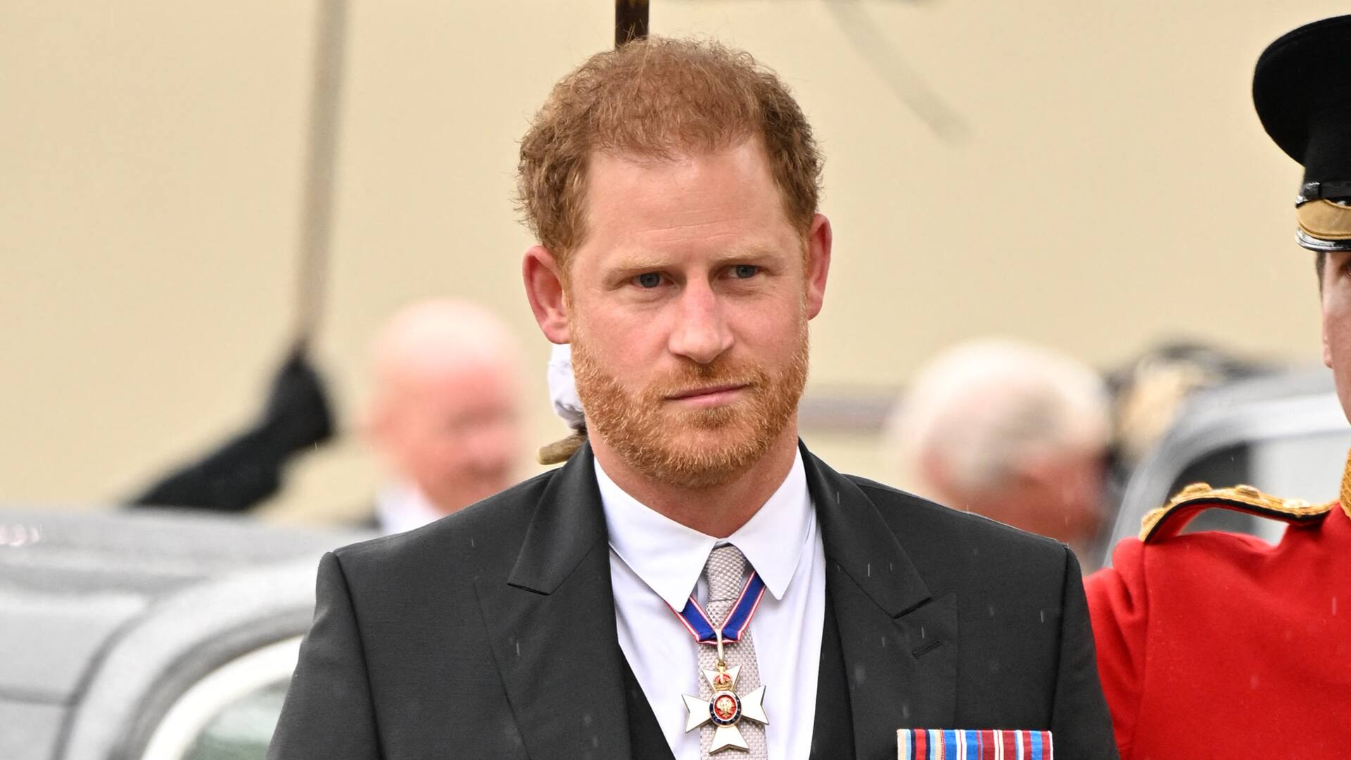 El príncipe Harry, duque de Sussex, en su última aparición pública, durante la coronación de su padre, Carlos III, el 6 de mayo último (Photo by Andy Stenning / POOL / AFP)