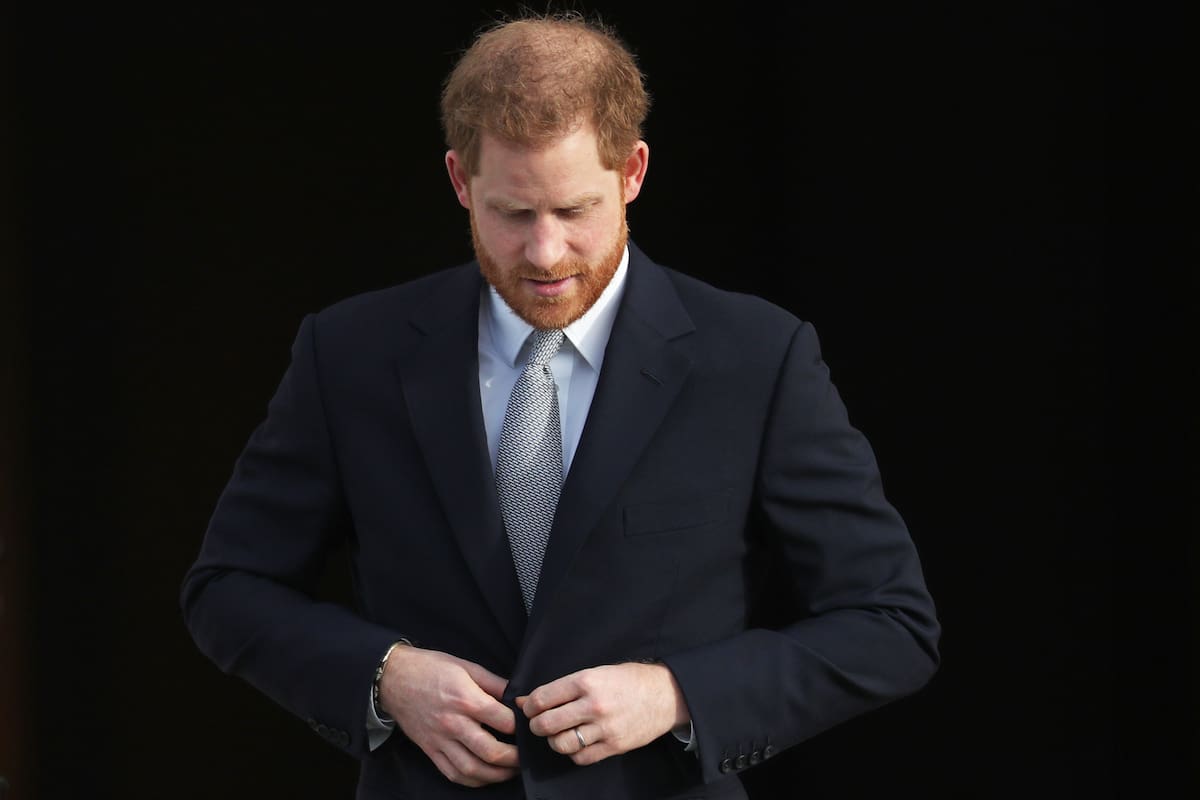 El príncipe Harry reveló en su libro la manera “humillante” en que perdió su virginidad