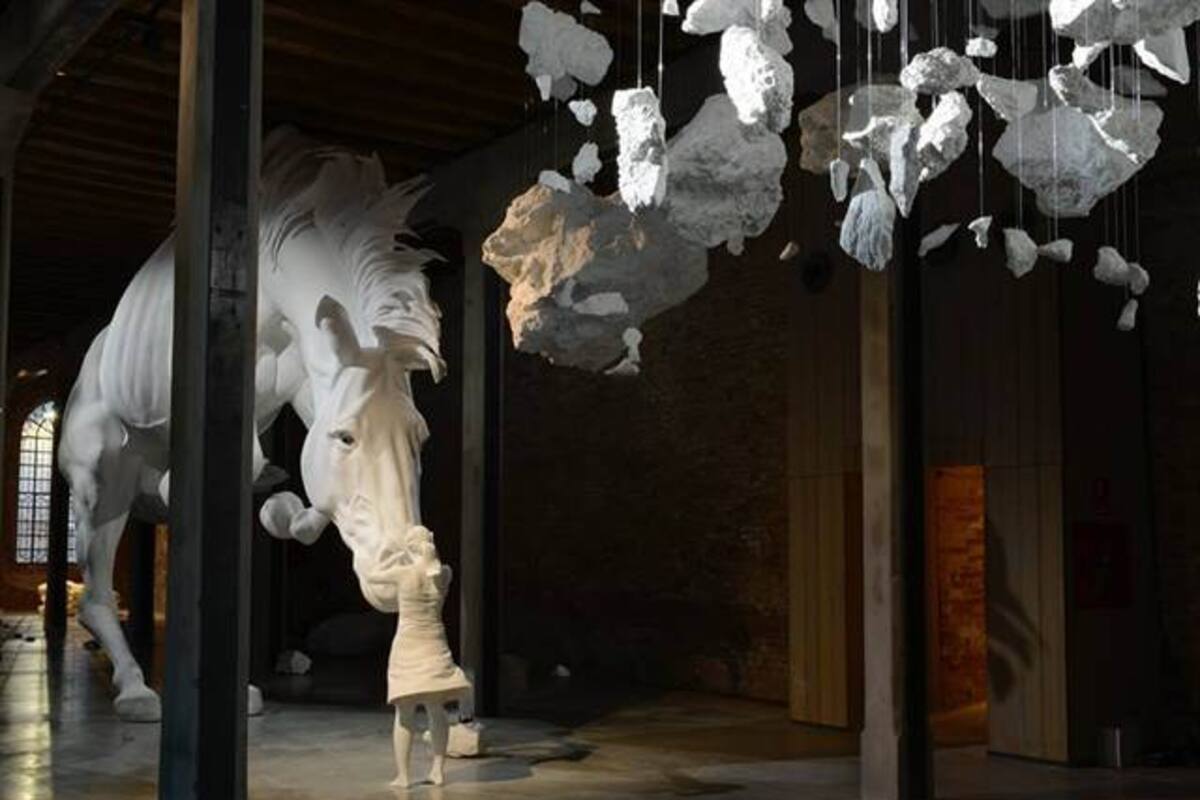 El problema del caballo en la Bienal de Venecia