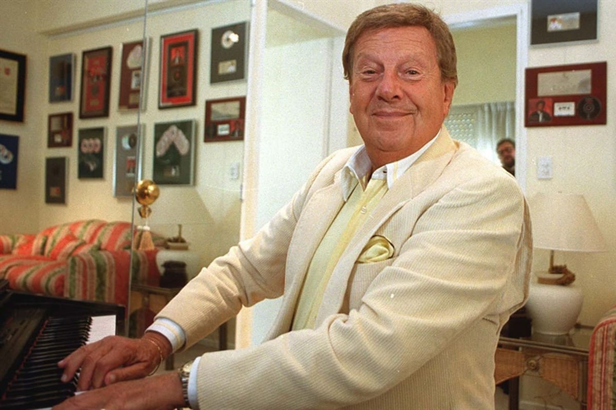 El prócer del tango se recibió de maestro con apenas diez años