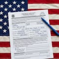 Demandan al Uscis por una regla que podría afectar a 444 mil personas
