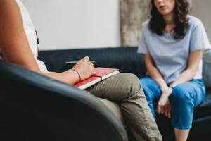 El proceso de transición incluye sesiones de psicoterapia