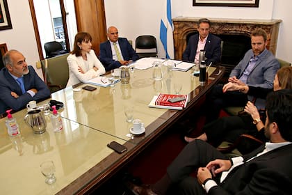 El procurador Casal convocó a un grupo de fiscales para diseñar medidas de control de los jefes narco en las prisiones