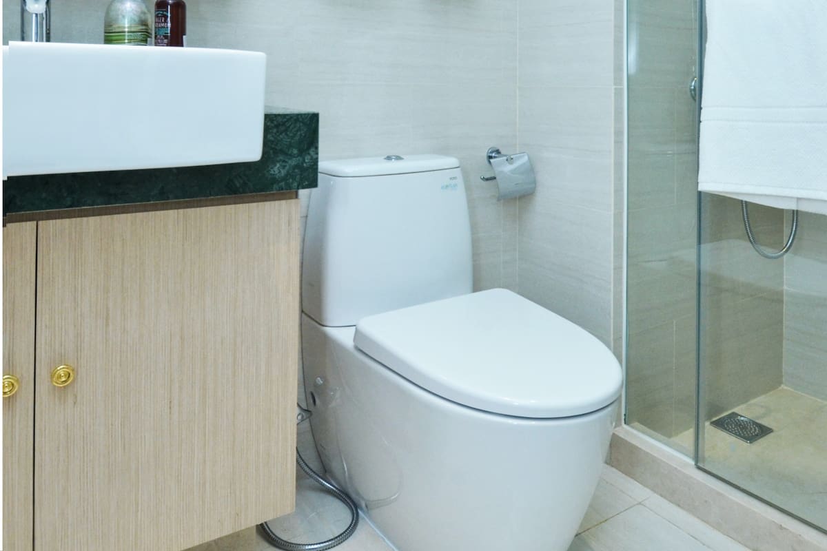 El producto es ideal para limpiar el inodoro (Foto ilustrativa: PEXELS)