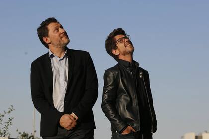 El productor Damián Kirzner y el conductor Peto Menahem vuelven con más historias de Padres e hijos por LN+