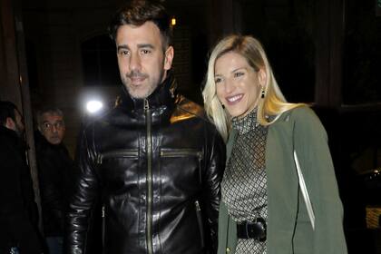 El productor Fede Hoppe junto a su pareja, la bailarina Macarena Rinaldi