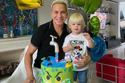 Flavio se enojó con la producción de un programa de televisión por pedirle que llevaran a su hijo con el