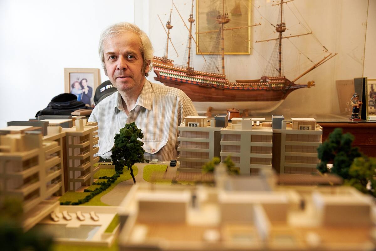 El profesional ejecuta con maestría edificios, torres, oficinas y hasta barrios cerrados en miniatura
