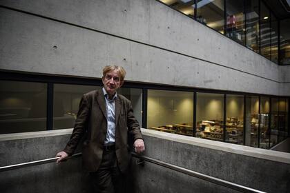 El profesor Adrian Hill, director del Instituto Jenner, en Oxford el viernes 24 de abril de 2020. Su equipo está trabajando para producir una vacuna contra el coronavirus