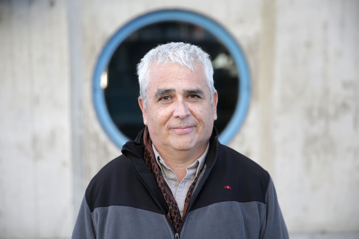 El profesor Daniel Córdoba