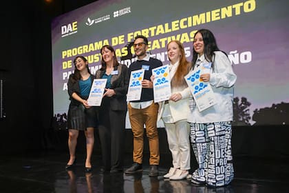 El programa DAE-Creative Boocamp otorga becas para emprendimientos de diseño