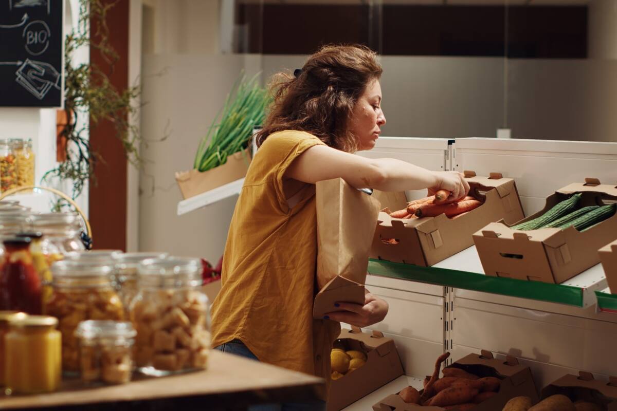 El Programa de Asistencia Nutricional Suplementaria (SNAP) ayuda a las personas a comprar comida para la buena salud