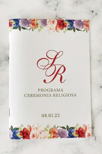 El programa de la ceremonia religiosa, que contó con la tradicional unción con aceite.