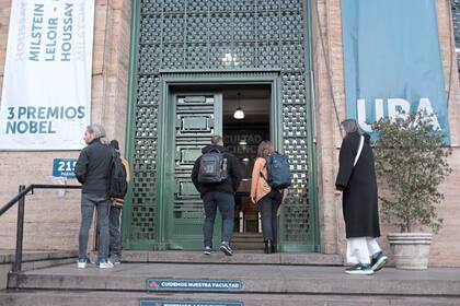 El programa de UBA XXI es para los estudiantes que quieran cursar el CBC de forma virtual.