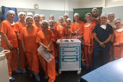 El programa intenta ayudar a los equipos clínicos a trabajar en conjunto y bajo presión, independientemente de si provienen de un entorno médico o de enfermería.