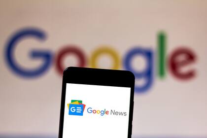El programa News Showcase de Google permite que los artículos de medios con suscripción puedan ser licenciados y publicados en la aplicación Google News y en los dispositivos móviles desde Discover