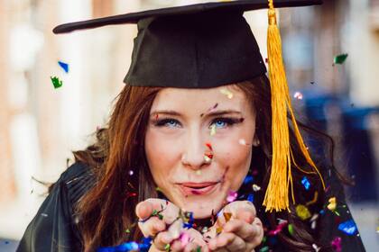 El programa ofrece el beneficio a los estudiantes que estudien en los community college del Distrito de Colegios Comunitarios de Los Ángeles (Laccd, por sus siglas en inglés) carreras relacionadas con el área de salud