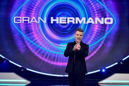 El programa que conduce Santiago del Moro se puede ver por televisión o por streaming