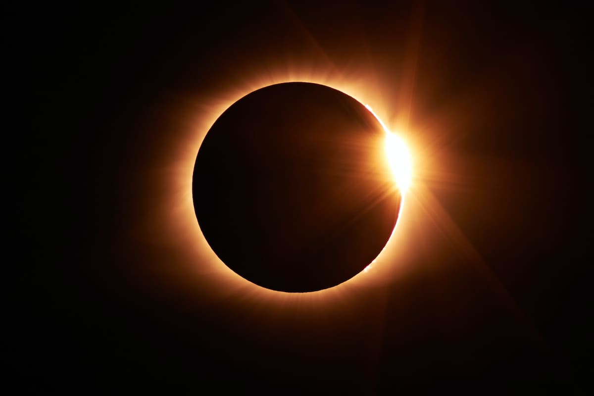 El próximo 2 de octubre es el eclipse anular y desde la Argentina se podrá ver el anillo de fuego