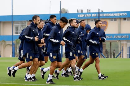 El próximo lunes volverán los entrenamientos en el fútbol argentino; Boca, en su complejo de Ezeiza, con muchos protocolos y testeos que todavía se deben ajustar