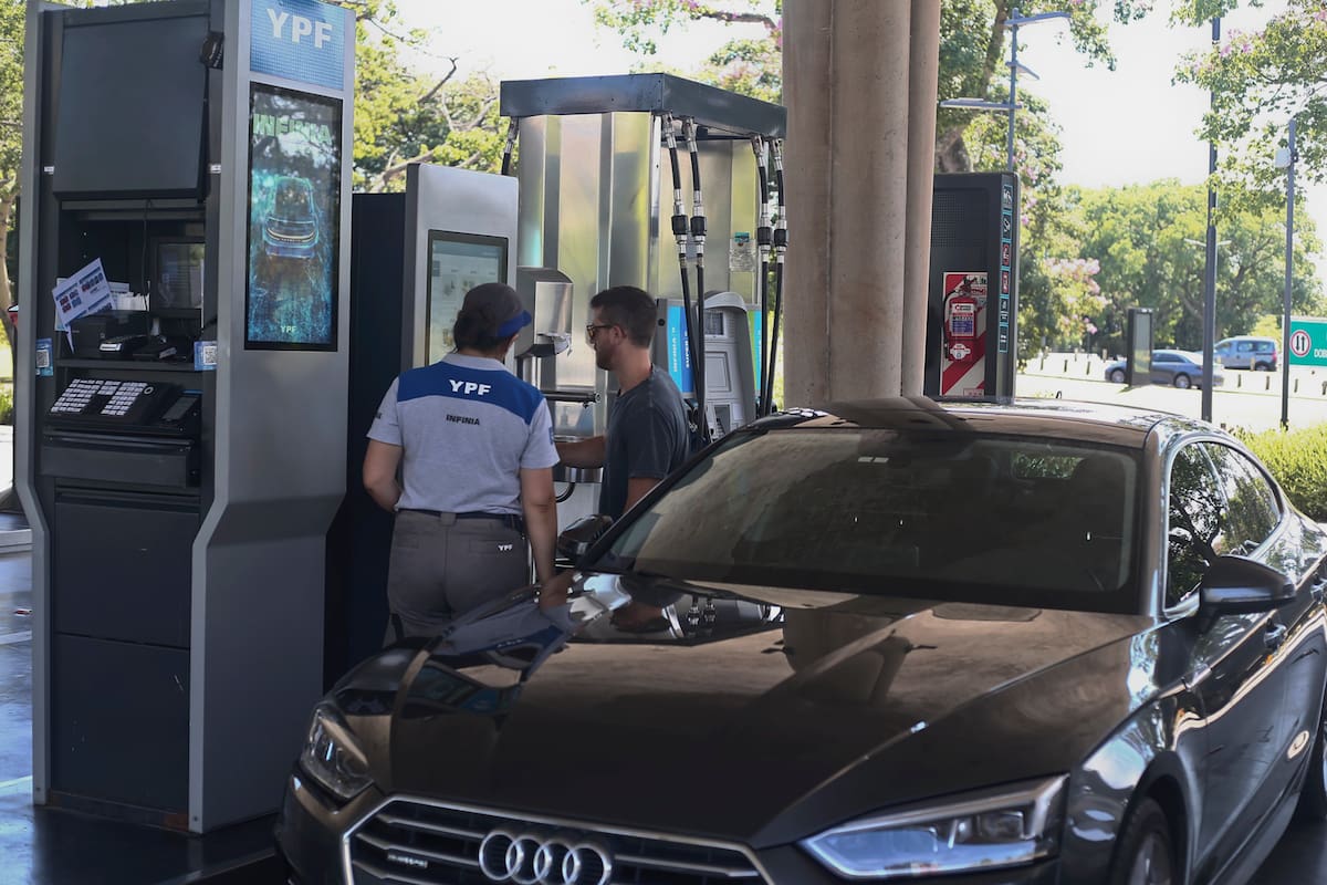 El próximo viernes termina el plazo de 45 días que definió YPF para no trasladar al surtidor la escalada del crudo