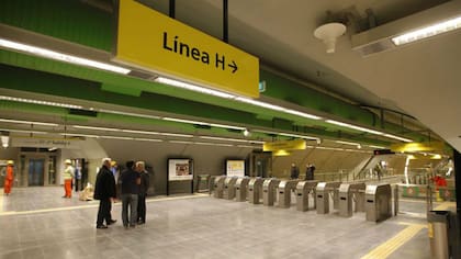 El gobierno porteño considera que la línea H de subtes está subutilizada y el proyecto de la estación de tren aumentará el caudal de pasajeros