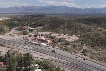 El proyecto contempla una inversión de treinta millones de dólares en el piedemonte mendocino