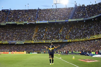 El proyecto de ampliación contempla una estructura de cuatro bandejas y ascensores externos para modernizar el estadio de la Ribera