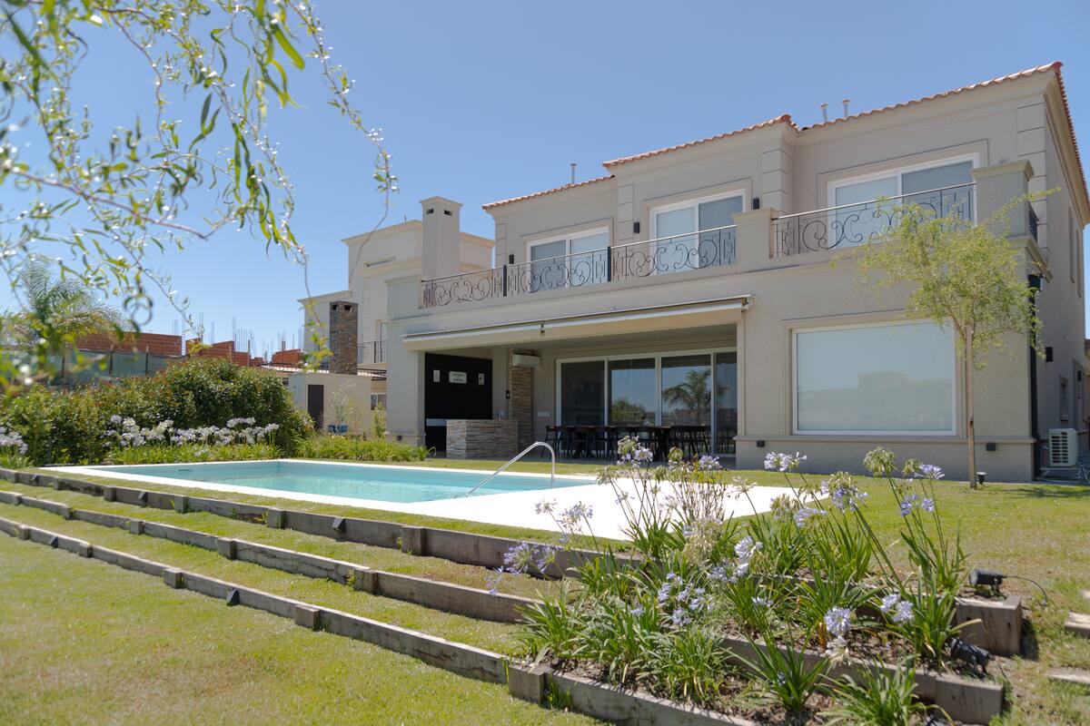 El proyecto de ley eleva el valor del patrimonio a partir del cual se paga Bienes Personales y, además, busca disponer un régimen voluntario para pagar de manera unificada el tributo de varios años