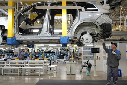 El proyecto de ley permitirá que los fabricantes puedan continuar bajo las normas de procedimiento anteriores