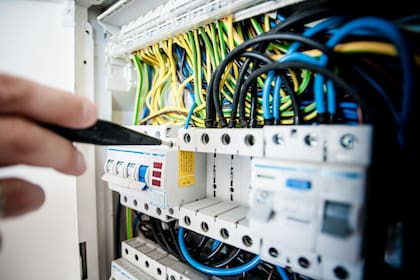 El proyecto de OpenAI en Saline Township requiere cientos de electricistas trabajando jornadas de 10 horas, siete días a la semana