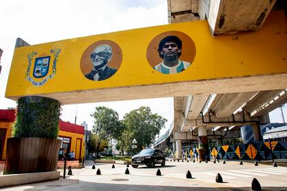 El proyecto incluyó la apertura del paso vehicular y peatonal, la incorporación de 351 metros cuadrados de nuevo espacio verde y la instalación de equipamiento urbano