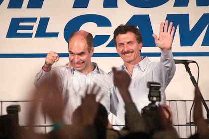 El proyecto político que lidera Mauricio Macri lleva trece años gobernando en la Ciudad; en 2003, la fórmula Macri-Rodríguez Larreta ganó por primera vez las elecciones bajo el paraguas de Compromiso para el Cambio