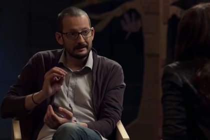 El psicólogo español, Alberto Soler, asegura que la participación del padre es fundamental en la vida de los hijos y que es igual de importante que el rol de las madres