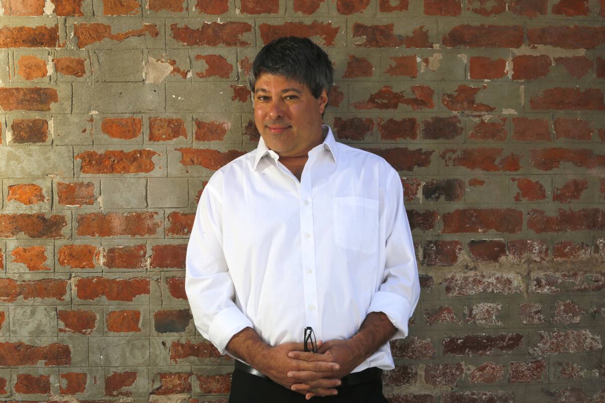 El psicólogo social canadiense dice que la construcción de "sistemas democráticos estables" es el mejor antídoto contra los discursos del odio que surgen en contextos de incertidumbre