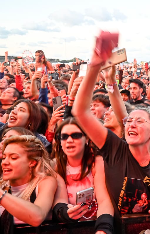 El público de Duki en el Lollapalooza 2022; ahora hará sus dos Vélez como solista