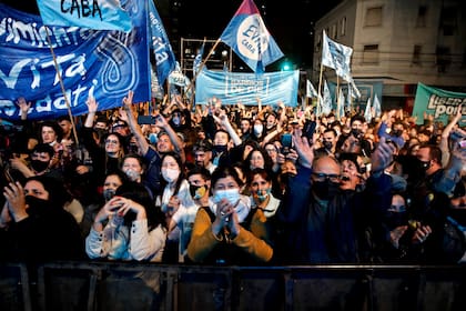 El público en el bunker del Frente de Todos