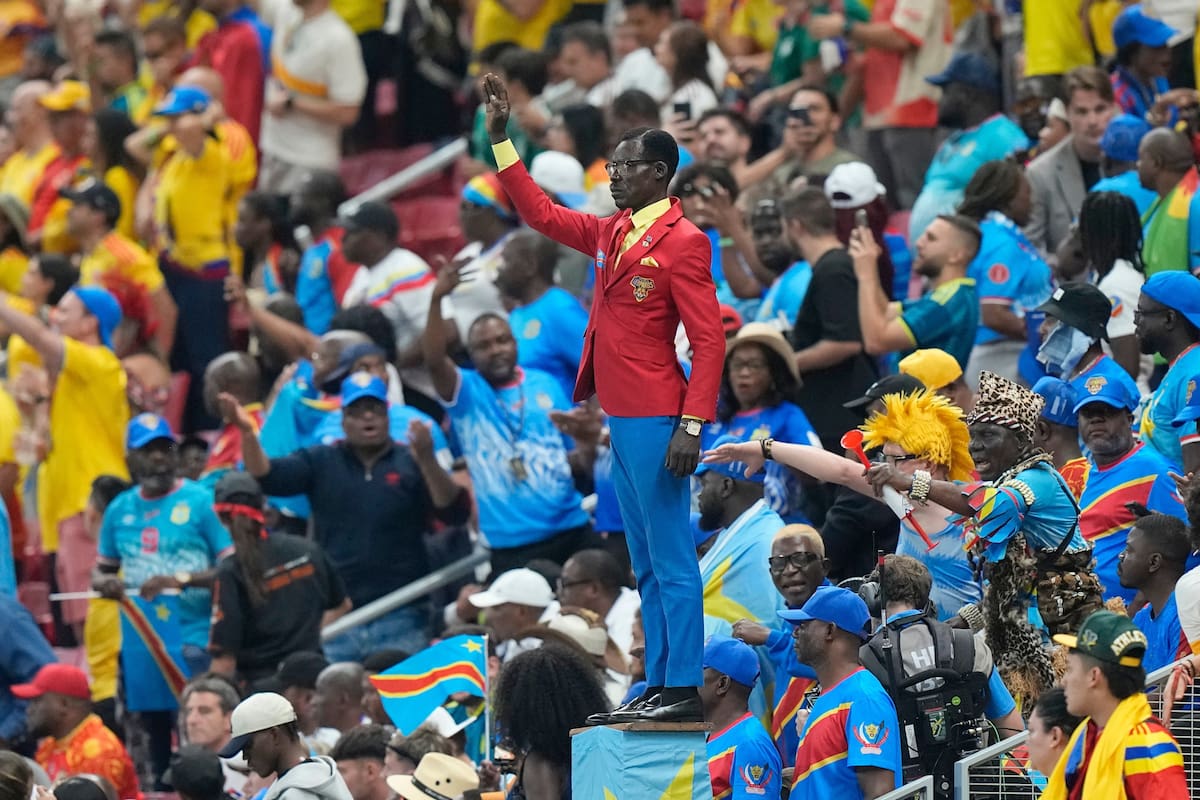 El público futbolero se escudó detrás de Lumumba Vea, el ícono de RD Congo