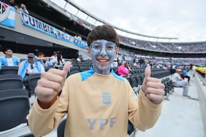 A qué hora juega hoy Argentina por la despedida de Messi y por dónde se puede ver en vivo